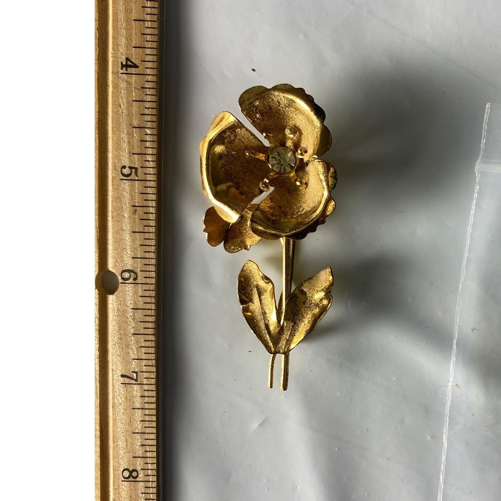 Vintage Gold Tone Flower Brooch Pin Rhinestone Center Floral 2.75 Inch